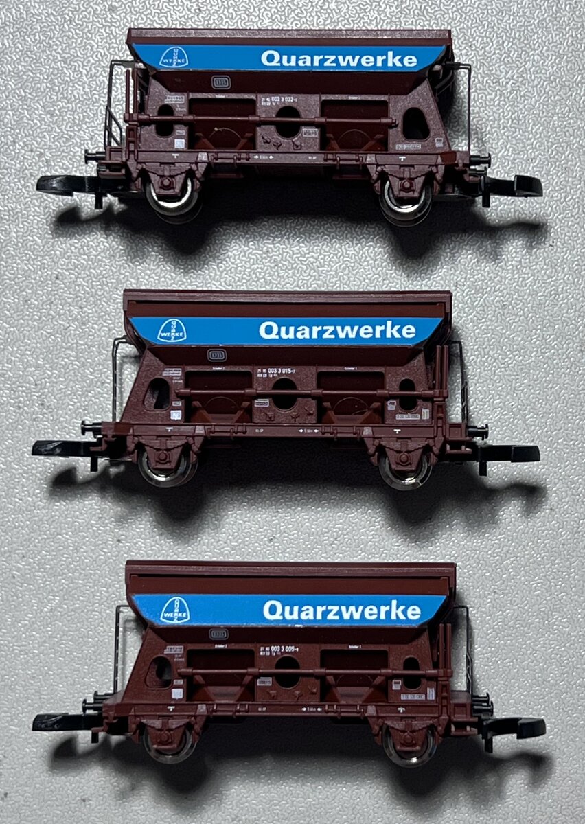 Marklin 82374 Z Scale DB Quarz Quarry Hopper Car Set (Set of 3)