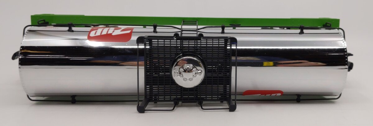 MTH 30-73269 O Gauge 7UP Tank Car #70800