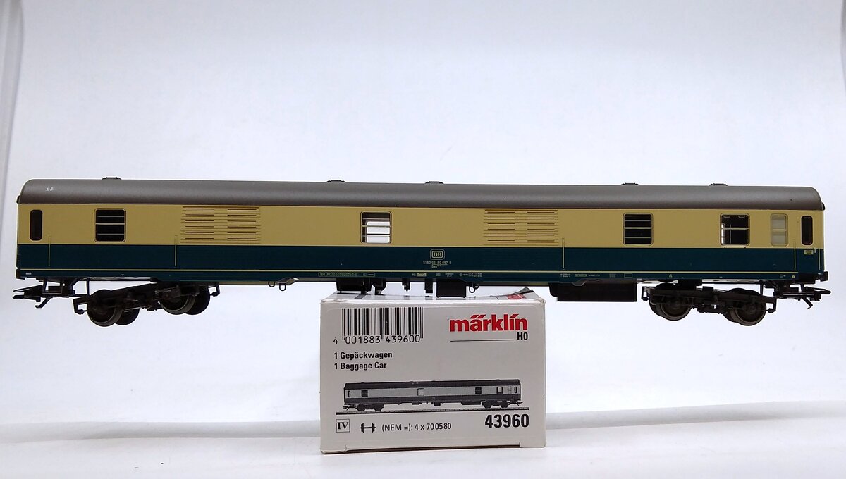 Marklin 43960 HO Deutsche Bahn Dms 9050 Baggage Car