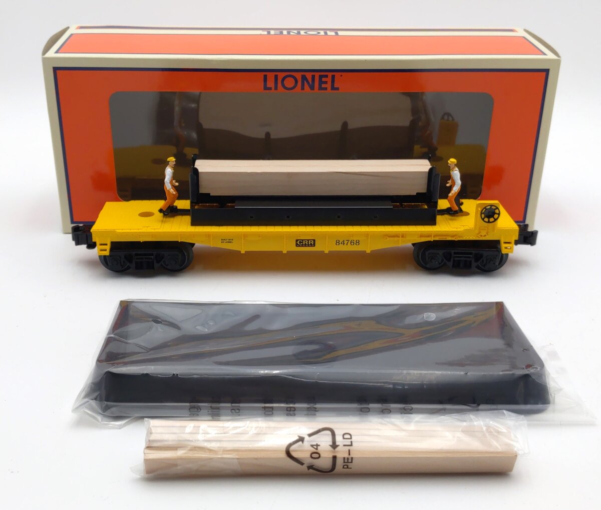 Lionel 6-84768 O Moe & Joe Lumber Flatcar