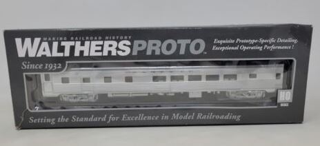 Walthers 920-9003 HO Santa Fe Pullman- Standard 29-Seat Passenger Car