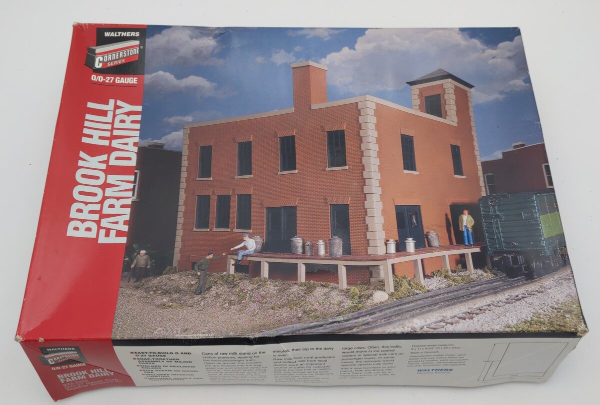 Walthers 933-3305 O and O-27 Scale Brook Hill Farm Dairy Building Kit