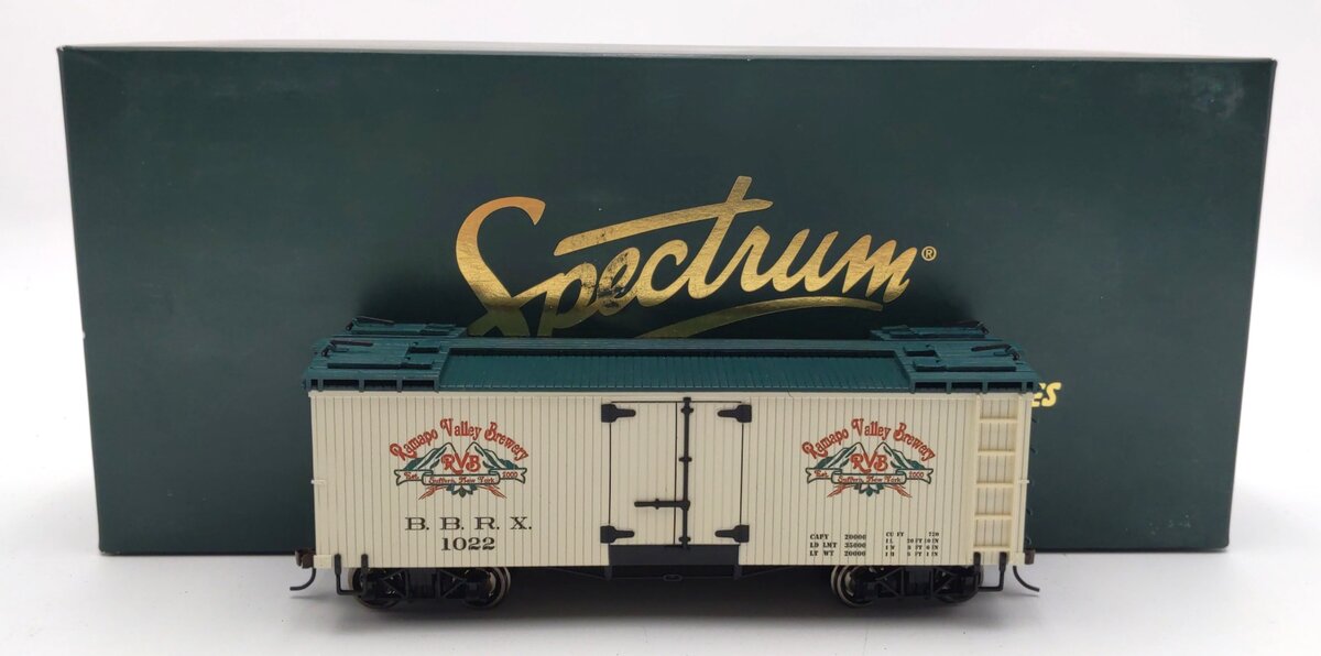 Bachmann 27470 On30 Rampo Valley Brewery Billboard Reefer #1022
