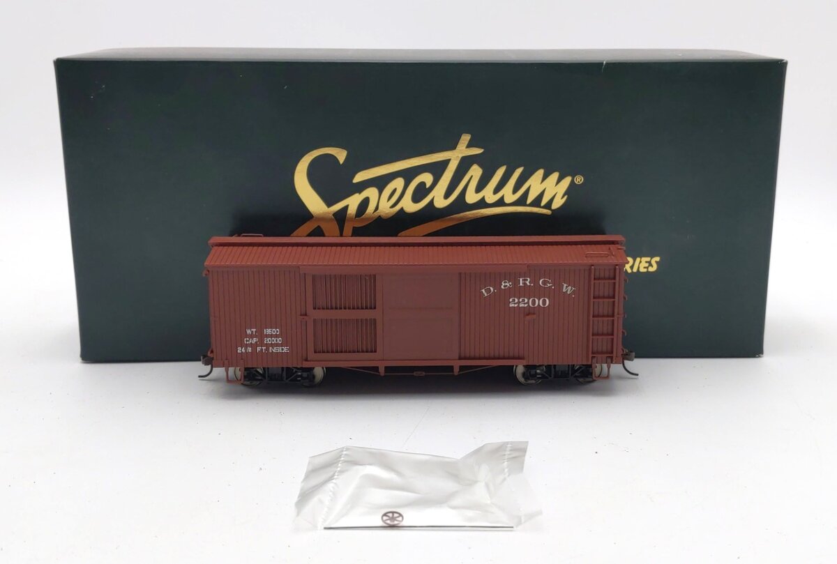 Bachmann Spectrum 27618 On30 D&RGW Ventilated Box Car #2200 – Trainz