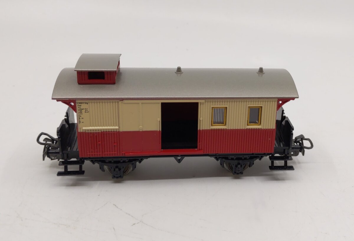 Marklin 4108 HO Scale German Local Baggage Car