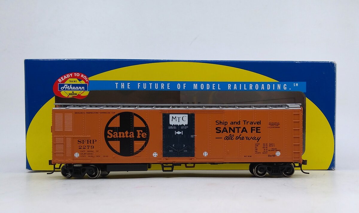 Athearn 75450 HO Santa Fe RTR 50' Smooth Side Mechanical Reefer #2279