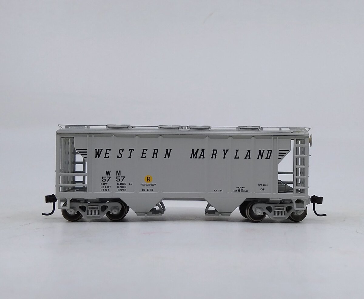 Athearn 94398 HO Western Maryland PS 2003 2-Bay Covered Hopper #5757