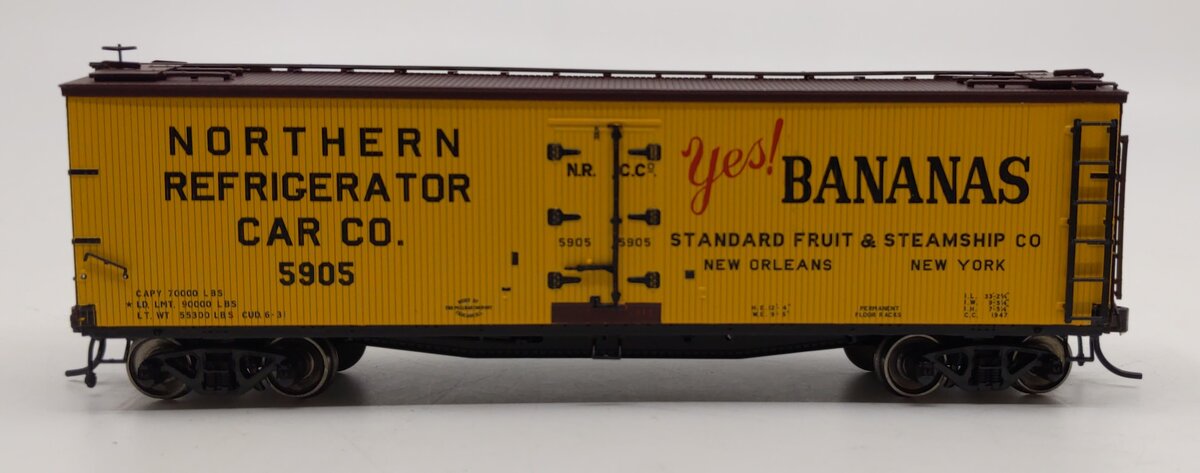 Atlas 20004735 HO Yes! Bananas 40' Wood Reefer #5905