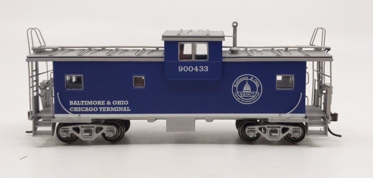 Atlas 20003108 HO CSX Extended Vision Caboose #900433