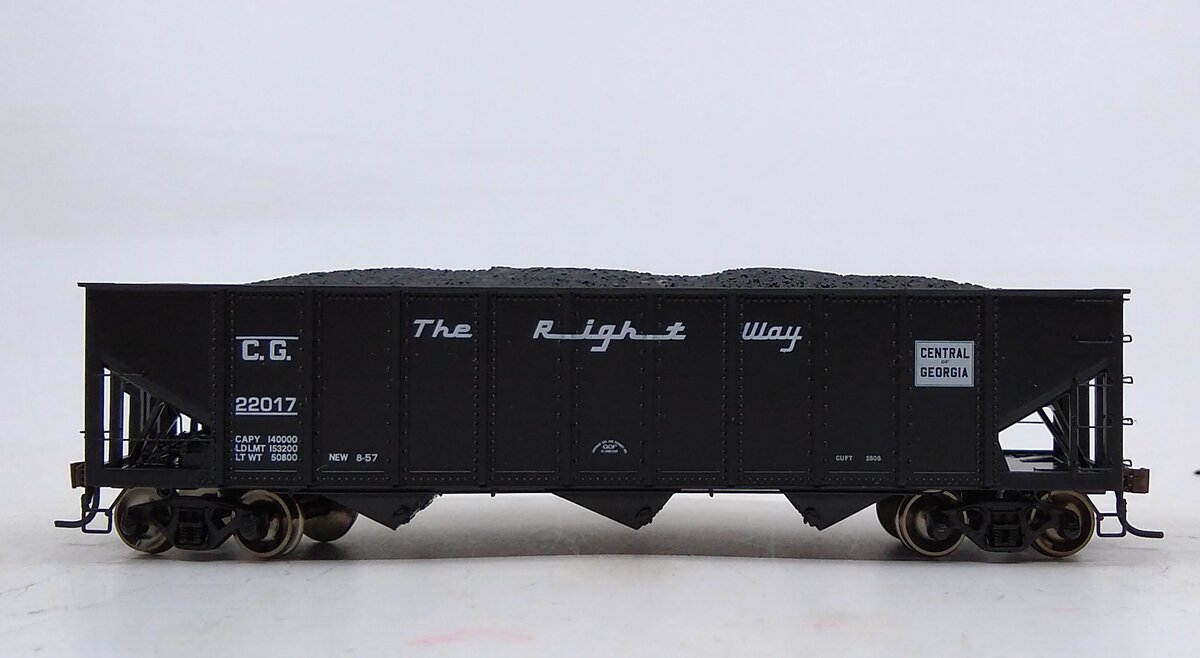 Athearn 95638 HO Central of Georgia 40' 3-Bay Ribbed Hopper #22017