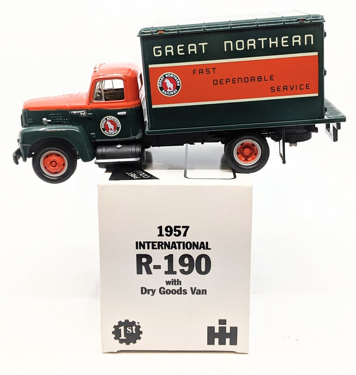 First Gear 19-1175 1:34 Great Northern 1957 International R-190 Van w/ Dry Goods MT/Box