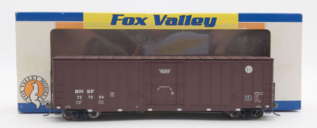Fox Valley Models 30224 HO Scale BNSF 7 Post Box Car #727094