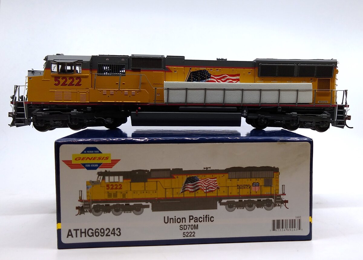 Athearn G69243 HO Union Pacific SD70M Diesel Locomotive #5222