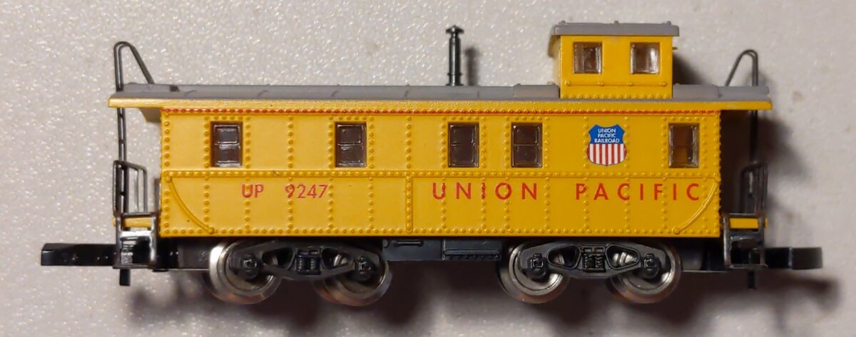 Marklin 8212 Z Scale Union Pacific Caboose #9247 LN/Box