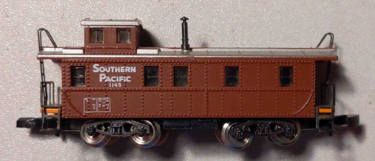 Marklin 8640 Z Scale Southern Pacific Caboose #1145 LN/Box
