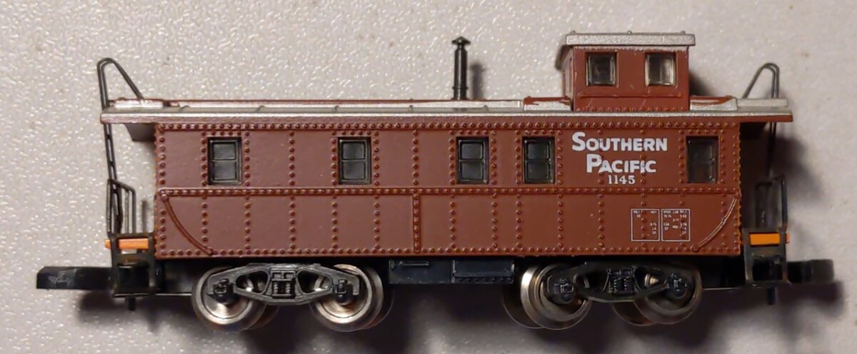 Marklin 8640 Z Scale Southern Pacific Caboose #1145 LN/Box