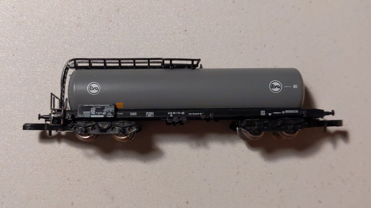 Marklin 8660 Z Scale Eva 4-Axle Tank Car LN/Box