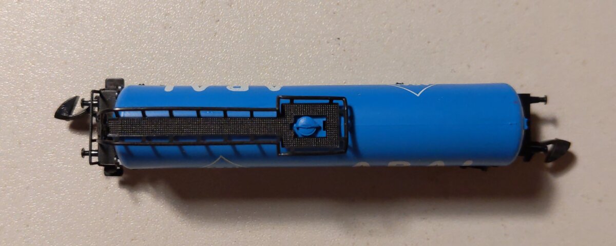 Marklin 8627 Z Scale ARAL 4-Axle Tank Car LN/Box