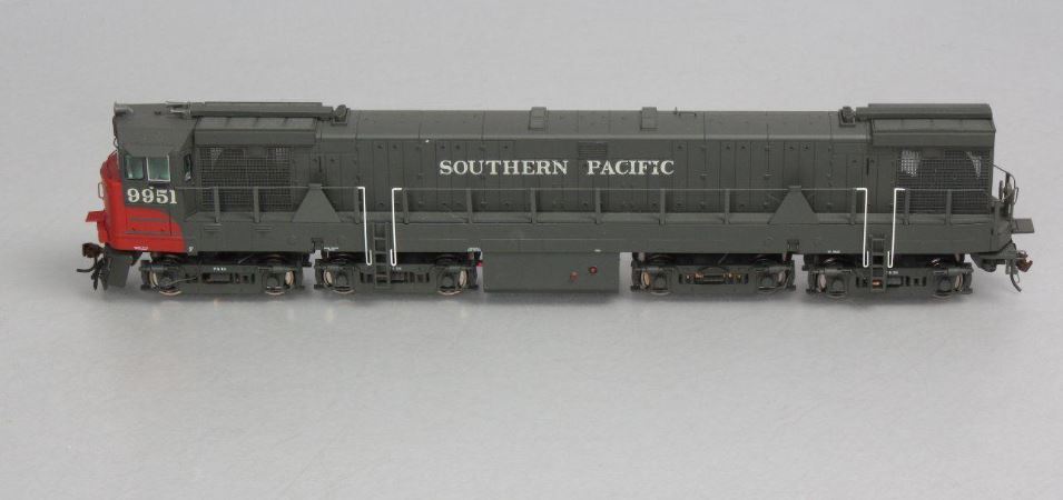 Athearn 88679 HO Scale Southern Pacific U50 Diesel Locomotive #9951