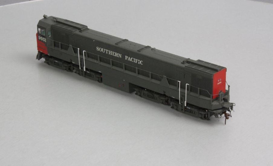 Athearn 88679 HO Scale Southern Pacific U50 Diesel Locomotive #9951