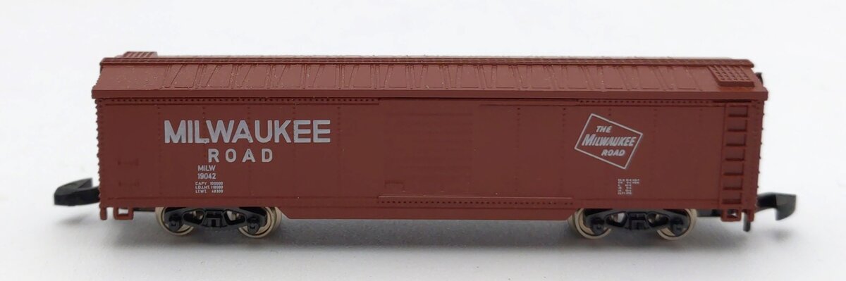 Marklin 8637 Z Scale Milwaukee Road Boxcar #19042 LN/Box