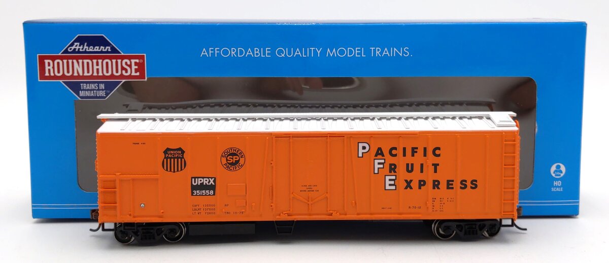 Roundhouse 87869 HO Union Pacific 50' Ex Post Mechanical Reefer #351558