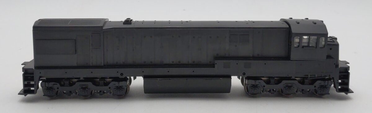 Athearn 3460 HO Undecorated U30C Diesel Locomotive LN/Box
