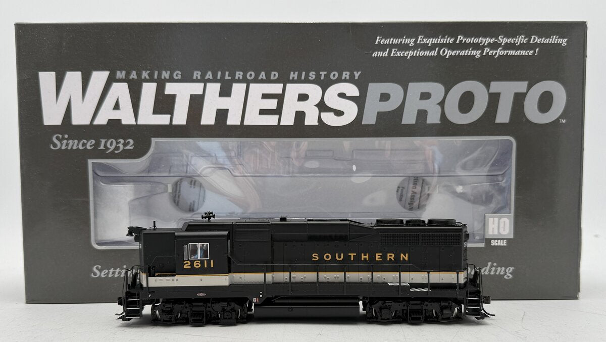 Walthers 920-41864 HO Southern EMD GP30 Diesel Locomotive #2611 w/SoundTraxx