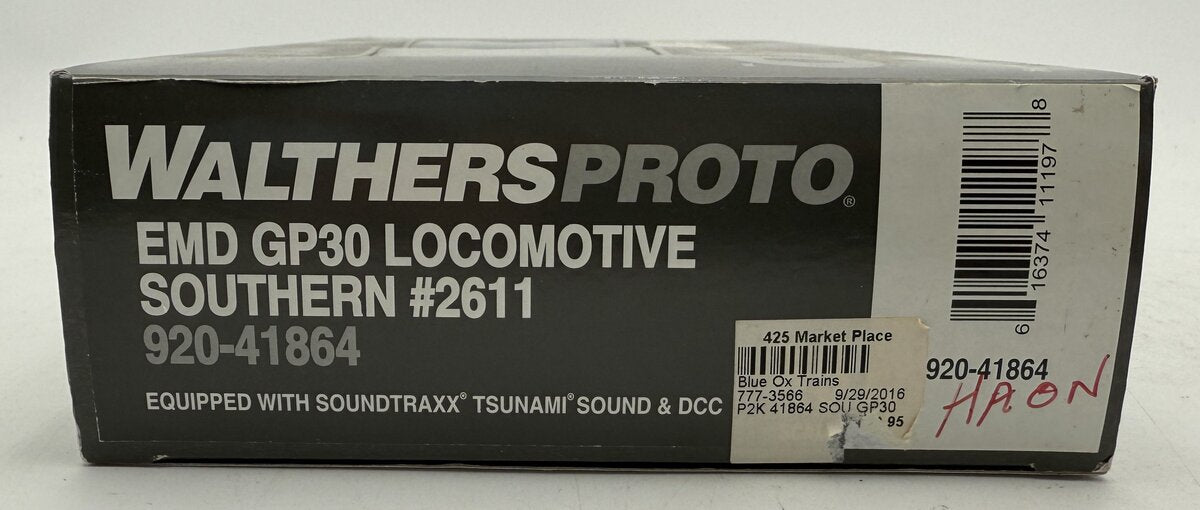 Walthers 920-41864 HO Southern EMD GP30 Diesel Locomotive #2611 w/SoundTraxx
