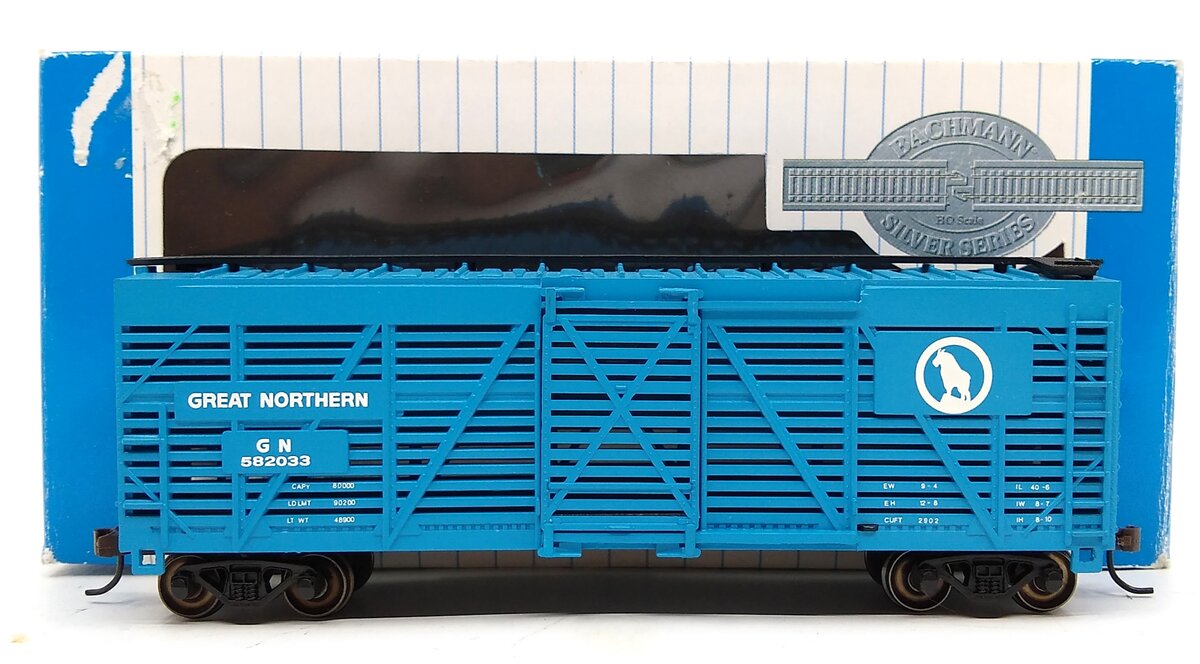 Bachmann 18511 HO Great Northern 40' Stock Car #582033