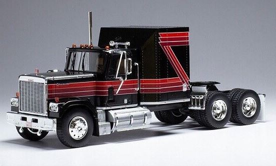 IXO Models TR102 1:43 Scale 1980 GMC General Semi-Tractor
