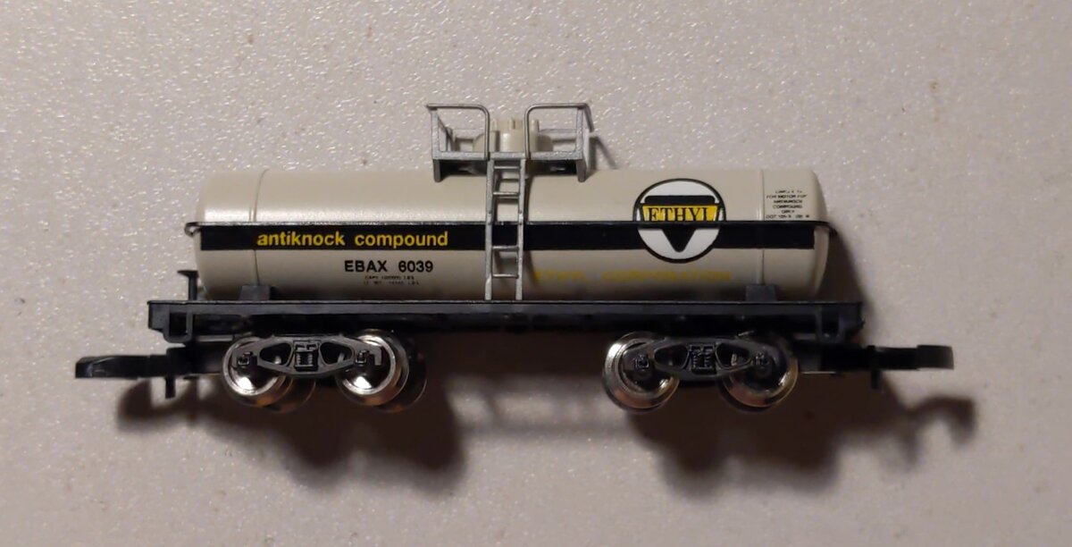 Marklin 8225 Z Scale Ethyl Tank Car #6039 LN/Box