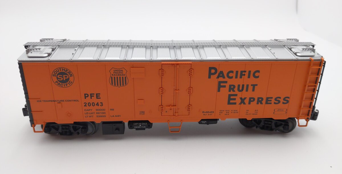 Lionel 6-17352 O Pacific Fruit Express Steel Sided Refrigerator Car #20043 LN/Box