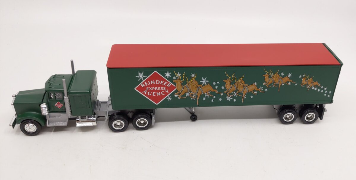 Lionel 6-14260 O Gauge Christmas Tractor Trailer Truck LN/Box