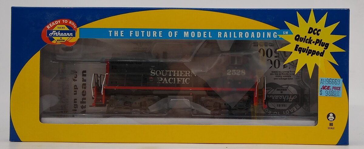 Athearn 96669 HO Southern Pacific RTR SW1500 Diesel Locomotive #2528
