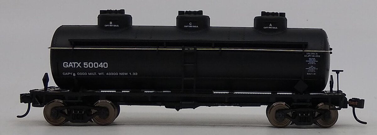 Walthers 910-1117 HO General American 36' 3-Dome Tank Car #50040 (Black, White)