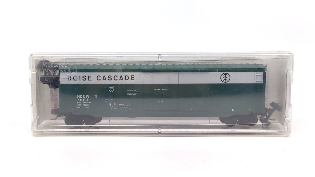 Micro-Trains 03800430 N MD&W Boise Cascade 50' Standard Plug Door Boxcar #7061