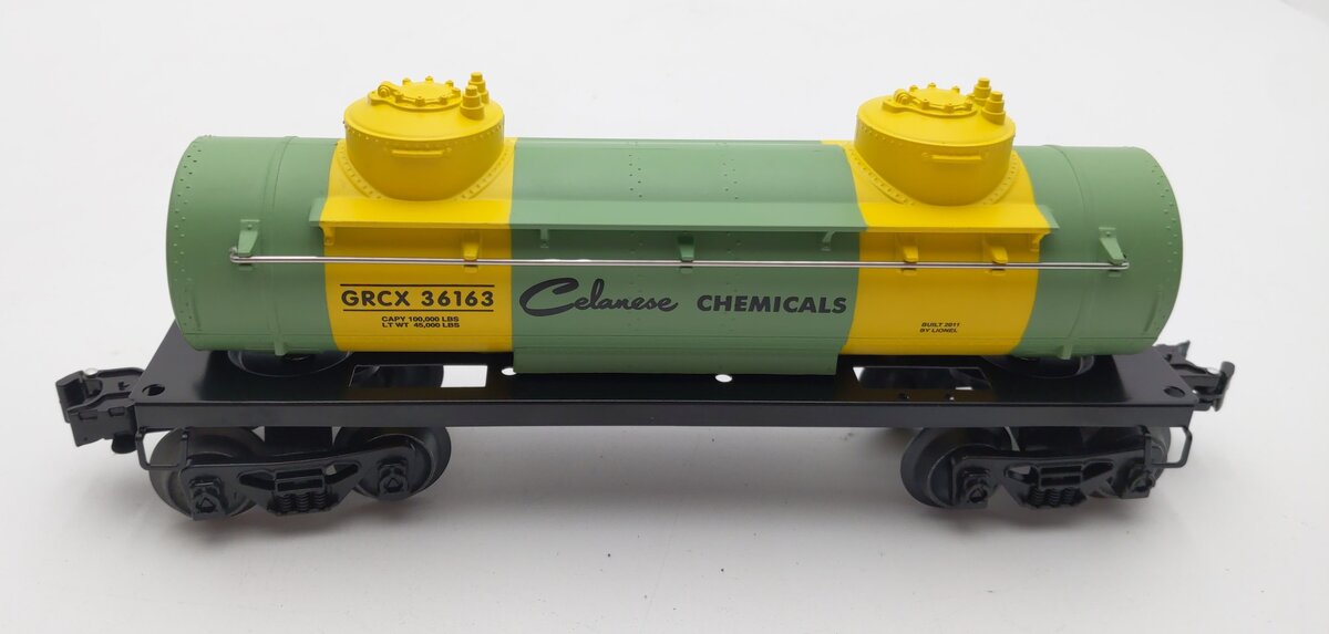 Lionel 6-36163 O Gauge Celanese 2-Dome Tank Car