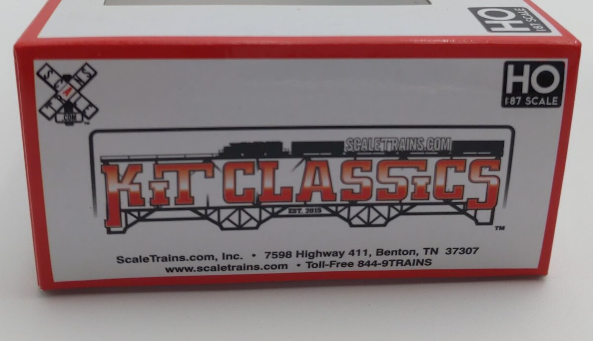 Scale Trains SXT1010 HO CNW Evans 5100 Double 8' Plug Door Boxcar Kit #600632