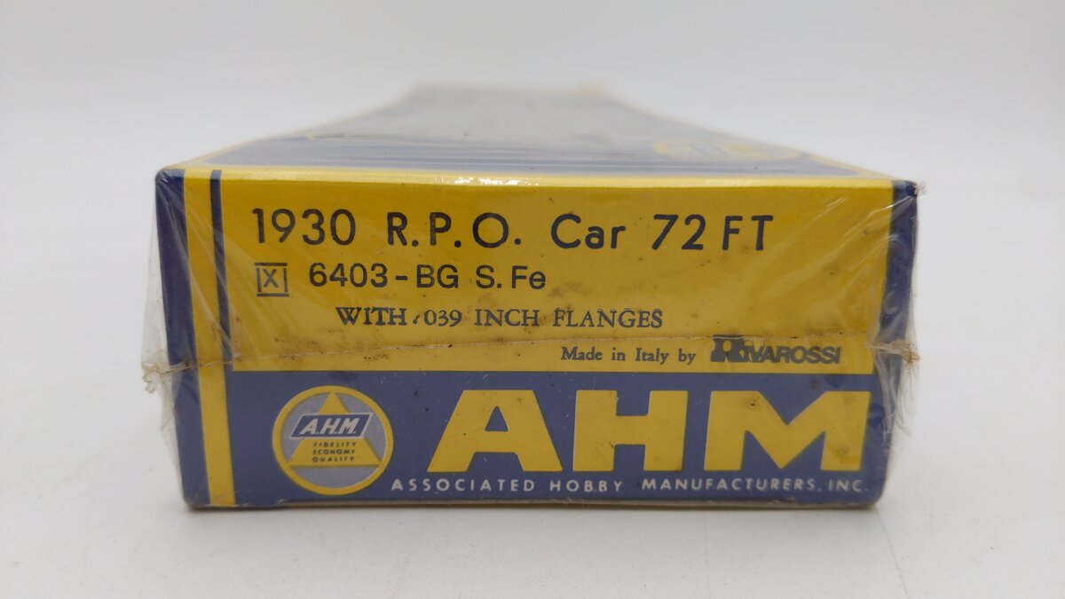 AHM 6403 HO Santa Fe 1930 72ft R.P.O Passenger Car #3403