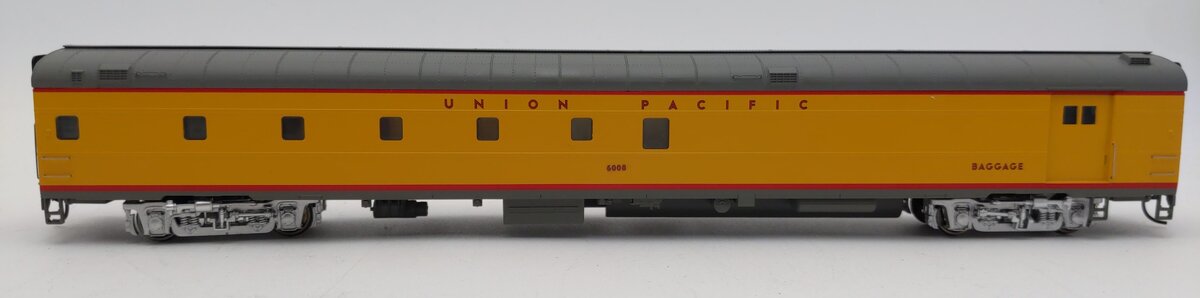 Walthers 932-9560 HO Scale Union Pacific Cities Series ACF Baggage Dormitory Car LN/Box