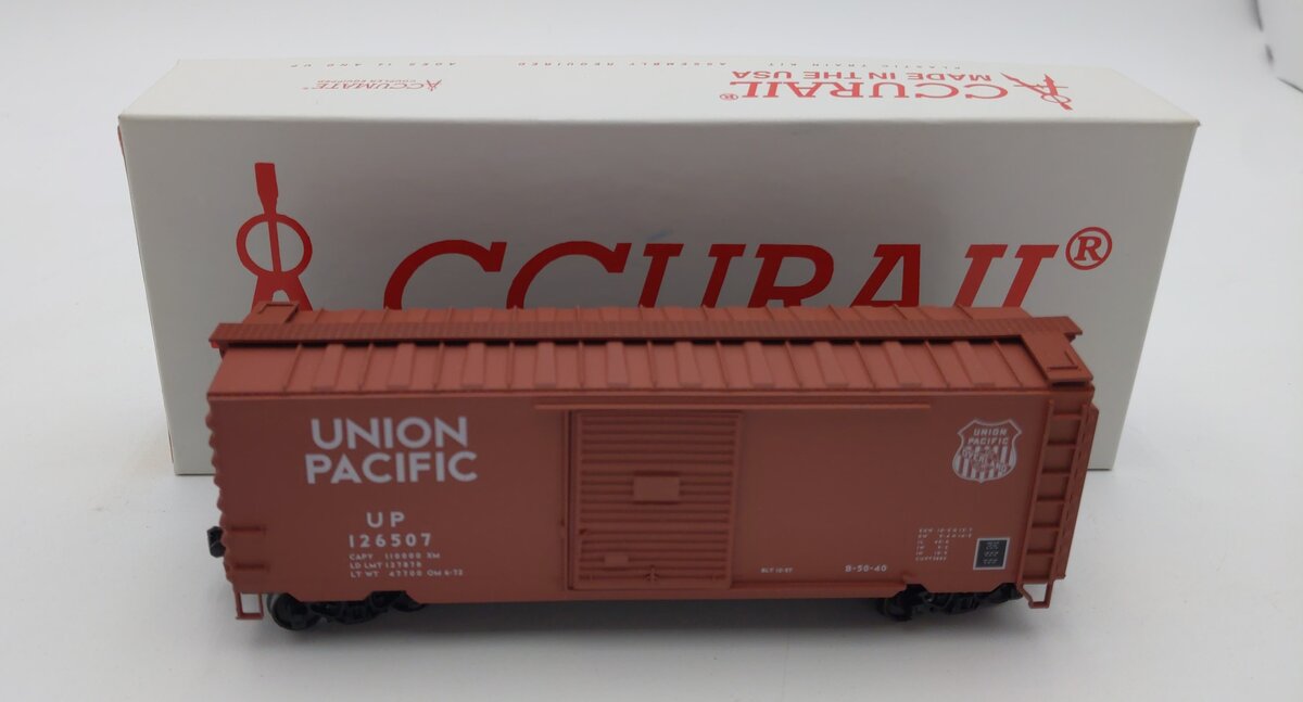 Accurail 3454 HO Union Pacific PS-1 Steel Boxcar Kit