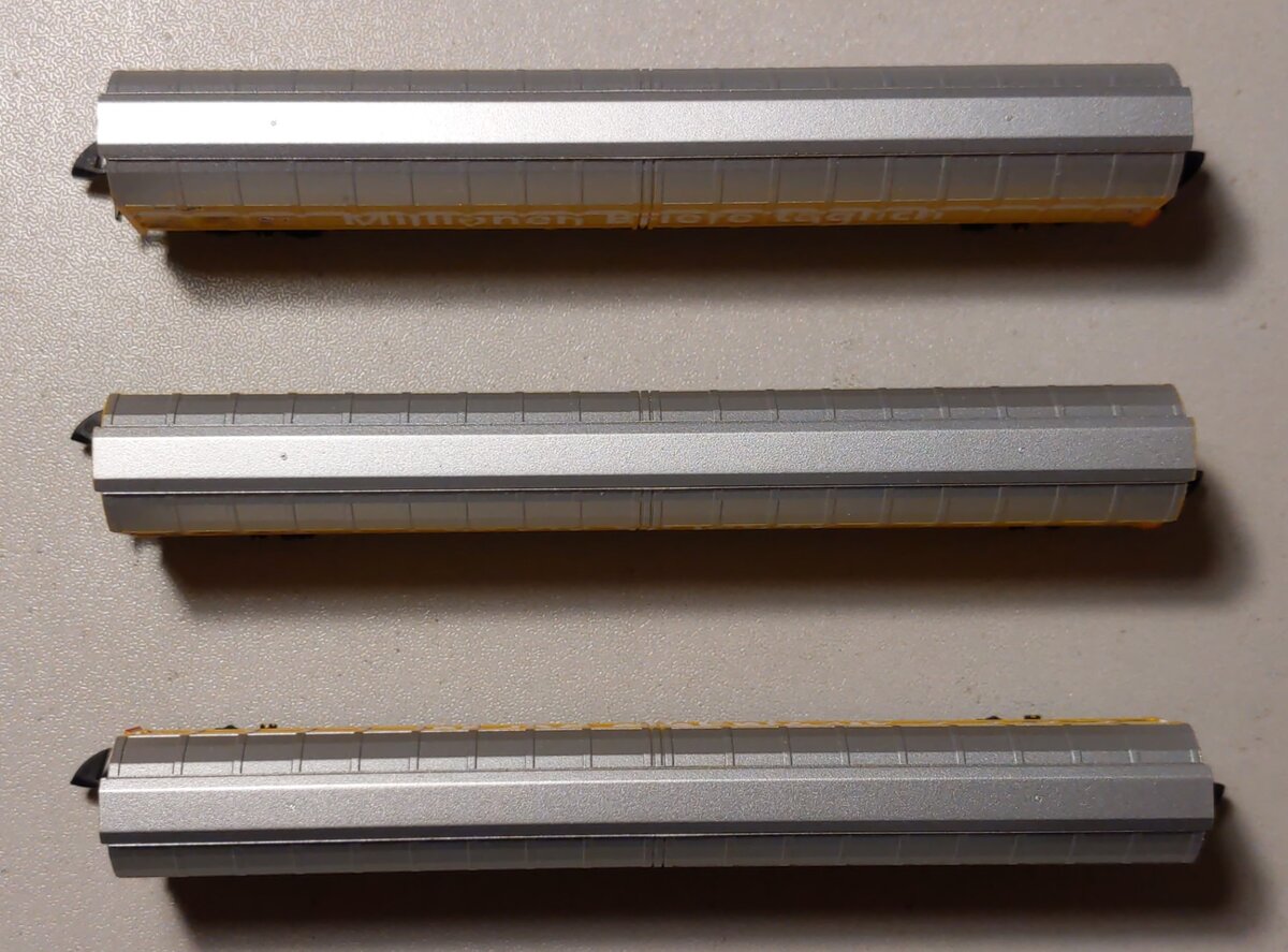 Marklin 82417 Z Scale Wascosa Sliding Wall Boxcar (3-Car Set)