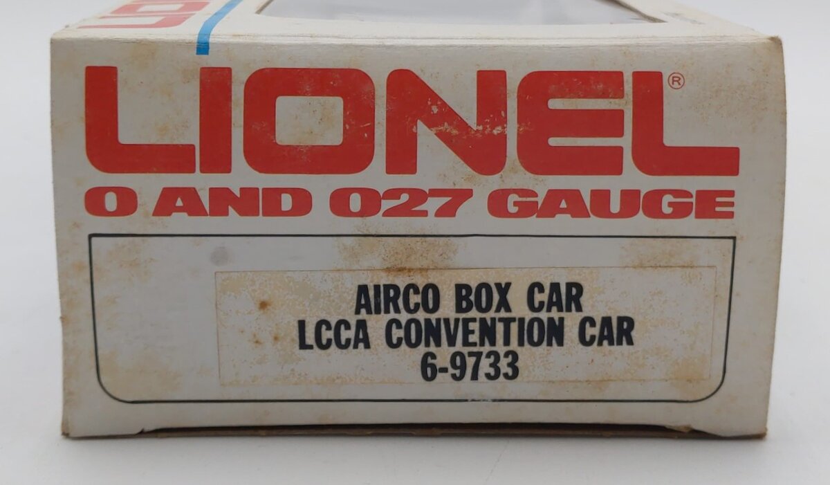 Lionel 6-9733 O Gauge Airco LCCA Boxcar with Tank LN/Box