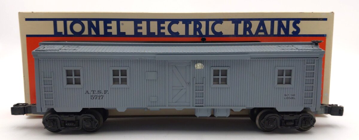 Lionel 6-5717 O Gauge Santa Fe Illuminated Bunk Car LN/Box