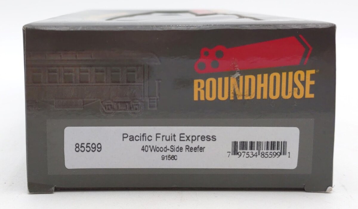 Roundhouse 85599 HO Pacific Fruit Express 40' Wood Reefer #91560