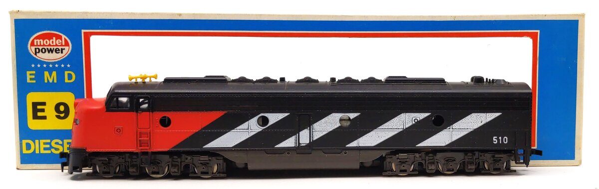 Model Power 921 HO EMD E9 Diesel Powered Canadian National Locomotive