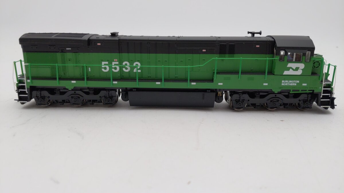 Broadway Limited 2443 HO Burlington Northern GE C30-7 Paragon2™ #5532 w/DCC