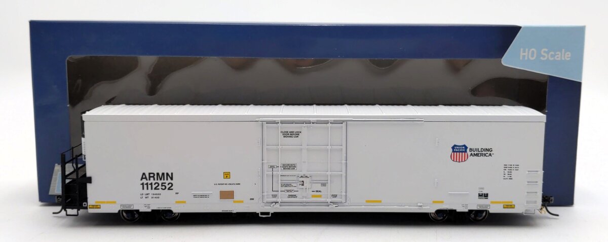BLMA Models 52011 HO Union Pacific/ARMN Trinity 64' Reefer #111252 NIB