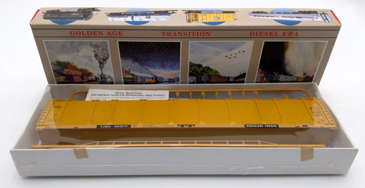 Walthers 932-4811 HO Milwaukee Road/TTGX 89' Enclosed Auto Carrier Kit #941079